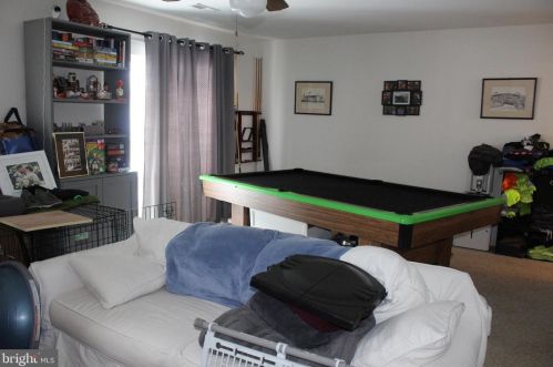 131 Norlawn Cir, Lancaster PA 17601-2669 exterior