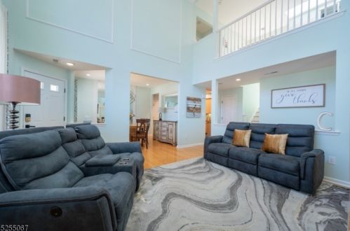4 Evergreen Way, Mount Arlington NJ  07856-1377 exterior