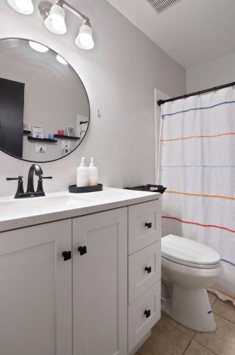 9020 Lismore Dr, Elk Grove CA  95624-2661 exterior