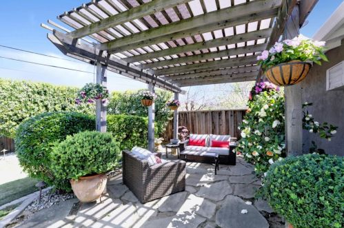 1532 Carmel Dr, San Jose CA  95125-1831 exterior