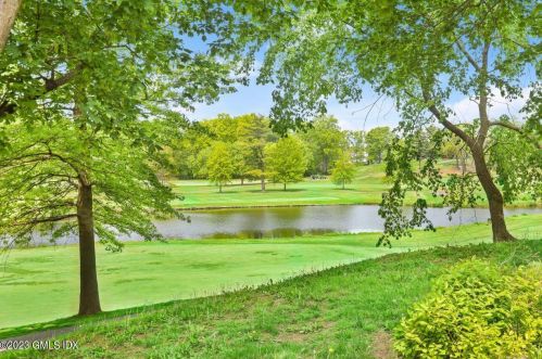 1 Shore Rd, Stamford, CT 06902-7500