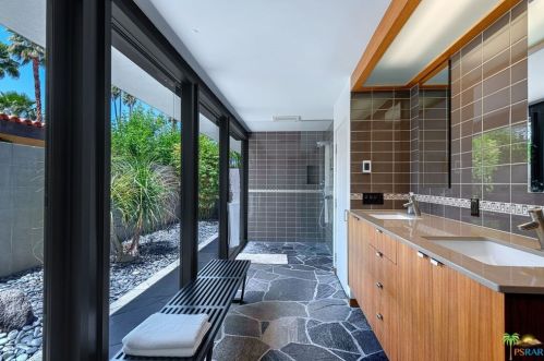1207 Calle De Maria, Palm Springs CA  92264-8503 exterior