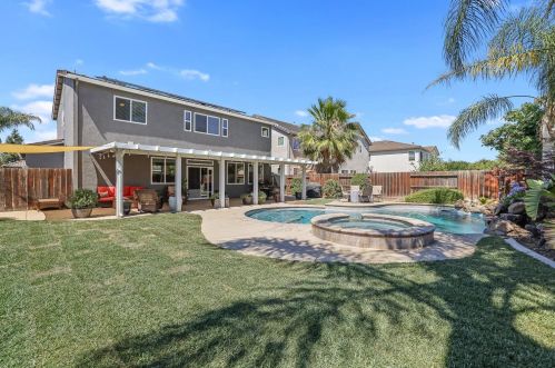 2618 Novi Dr, Riverbank CA  95367-9575 exterior