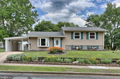 1011 Collingswood Dr, Harrisburg, PA 17109-5328