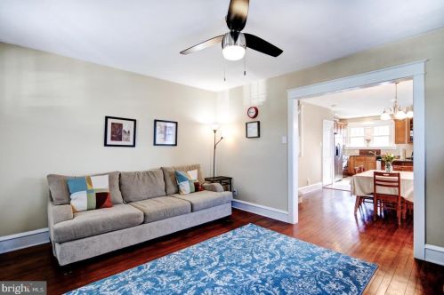 422 Delaware Ave, Lansdale PA 19446-3422 exterior