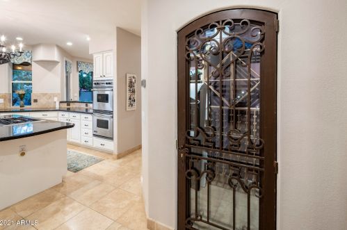 8691 Davenport Dr, Scottsdale AZ 85260-4377 exterior