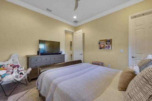 3200 Atlantic Cir, Naples FL 34119-8637 exterior