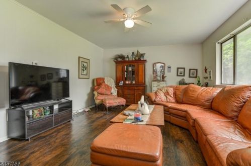 244 Conklintown Rd, Skyline Lakes NJ  07456-2419 exterior