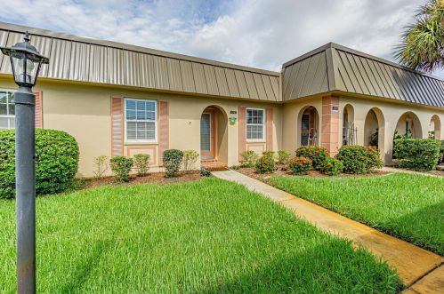 4216 Hampton Dr, New Port Richey, FL 34652-5204