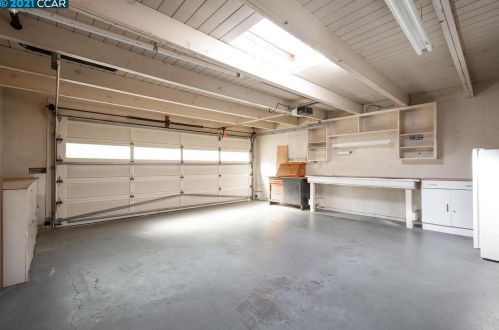 1737 El Toro Way, Pinole CA  94564-2116 exterior