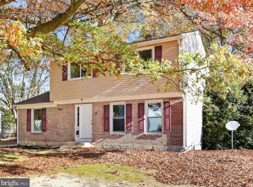 223 Eisenhower Dr, Dover, DE 19901-6606