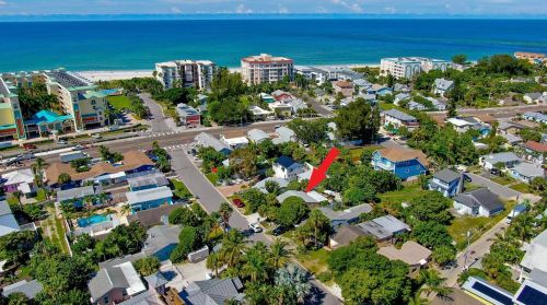 122 121st Ave, Saint Petersburg, FL 33706-5112