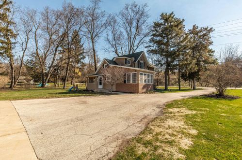 4301 Campbell Trce, Chenequa WI  53029-8846 exterior