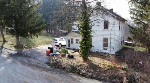 720 Berger Rd, Easton, PA 18042-9521