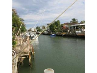 1210 82nd St, Miami, FL 33138-4134