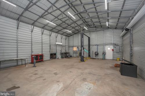 34156 Indiantown Rd, Locust Grove VA  22508-2221 exterior