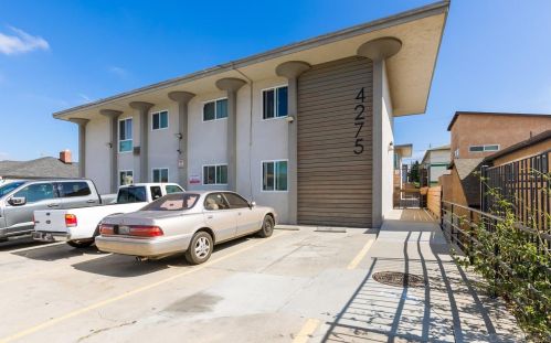 4275 48th St, San Diego, CA 92115-4911