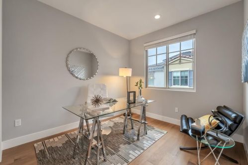 267 Fairchild Dr, Mountain View CA  94043-2086 exterior