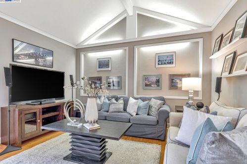 1634 Calle Santa Anna, Pleasanton CA  94566-5927 exterior