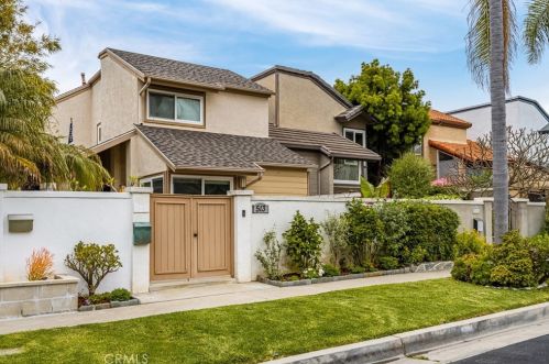 513 15th St, Huntington Beach CA  92648-4045 exterior