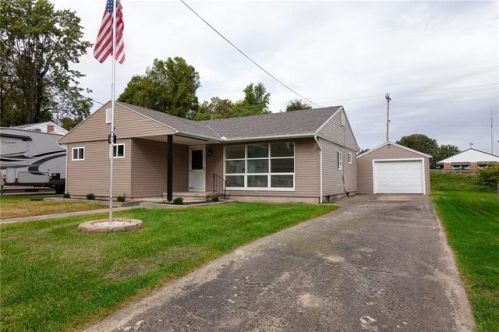 1148 Fisher Dr, Piqua, OH 45356-4204