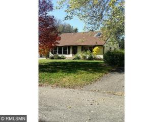 2797 2nd St, Saint Paul, MN 55109-1502