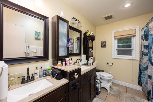 26 Mountain View Dr, Mahopac NY  10541-3808 exterior