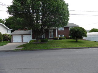 85 Hazle St, Wilkes Barre, PA 18704-3039