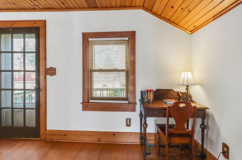 1329 Dodge St, Lake Geneva WI  53147-1309 exterior