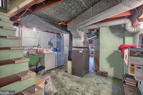 3000 Morningside Dr, Camp Hill PA  17011-5818 exterior