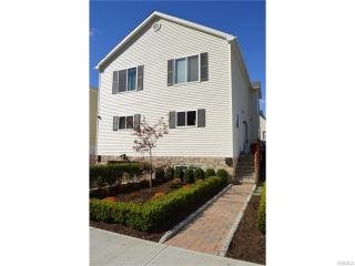 9 Edison Ave, Yonkers NY  10710-2701 exterior