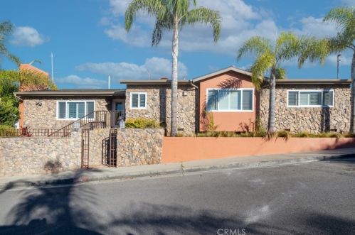 3616 Elm Ave, Manhattan Beach, CA 90266-3608