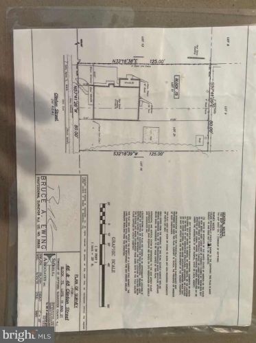 48 Clinton St, West Deptford, NJ 08093-2169