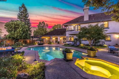 3385 Quail Walk Ln, Danville, CA 94506-5836