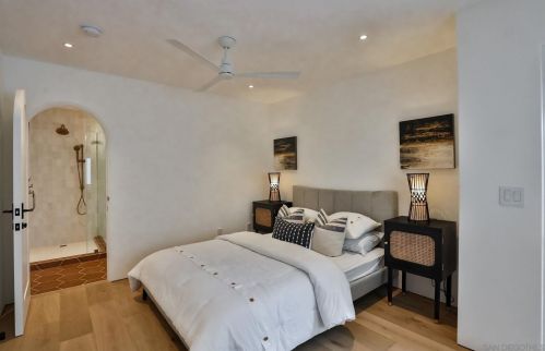 4215 Dawes St, San Diego CA  92109-4158 exterior