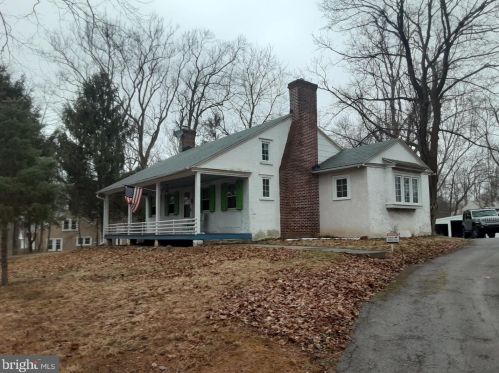 2825 Egypt Rd, Norristown, PA 19403-2105