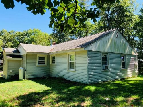687 Bound Line Rd, Waterbury CT  06716-1542 exterior