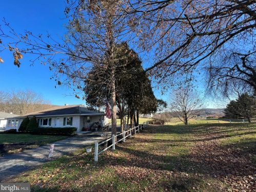 107 Parke Ave, Parkesburg, PA 19365-1253