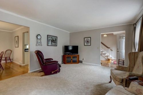 1226 Wedgewood Dr, Waukesha WI  53186-6753 exterior