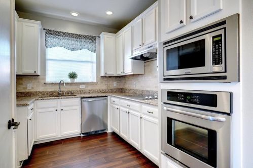 4236 Winding Brk Dr, Plano TX  75093-6901 exterior