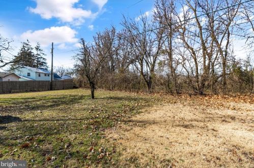 63 Sussex Dr, Willingboro NJ  08046-1407 exterior
