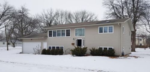 815 9th St, Spencer, IA 51301-4924