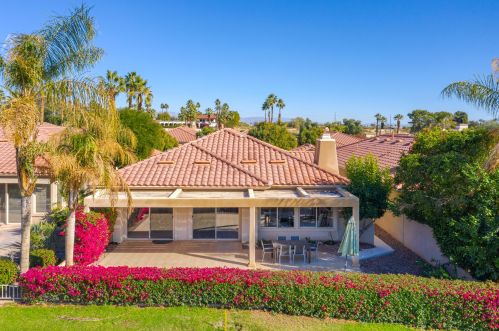 94 Kavenish Dr, Rancho Mirage CA  92270-3247 exterior