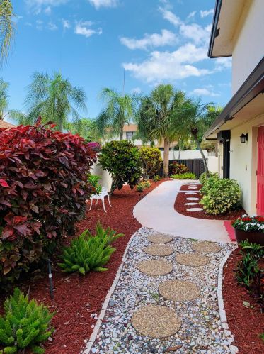 400 28th Ave, Delray Beach FL  33445-4408 exterior