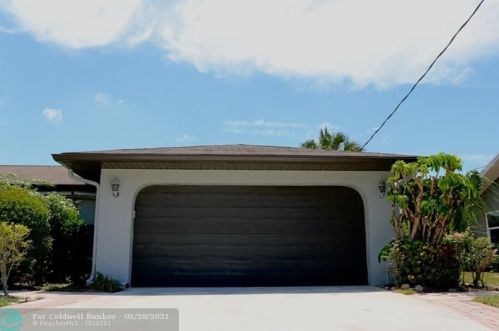 6512 Doris Dr, Fort Pierce, FL 34951-3417