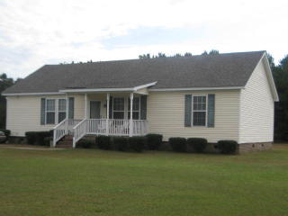 202 Bruton Craft Ln, Pinetops, NC 27864-8829