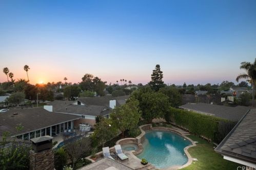 1921 Windward Ln, Newport Beach CA  92660-3816 exterior