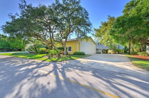 2585 Spruce Creek Blvd, Daytona Beach FL  32128-6787 exterior