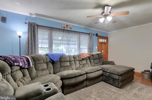 343 High St, Red Lion, PA 17356-9255