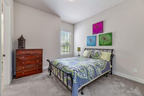 1155 Sunlight Dr, Lewisville TX  75028-4051 exterior